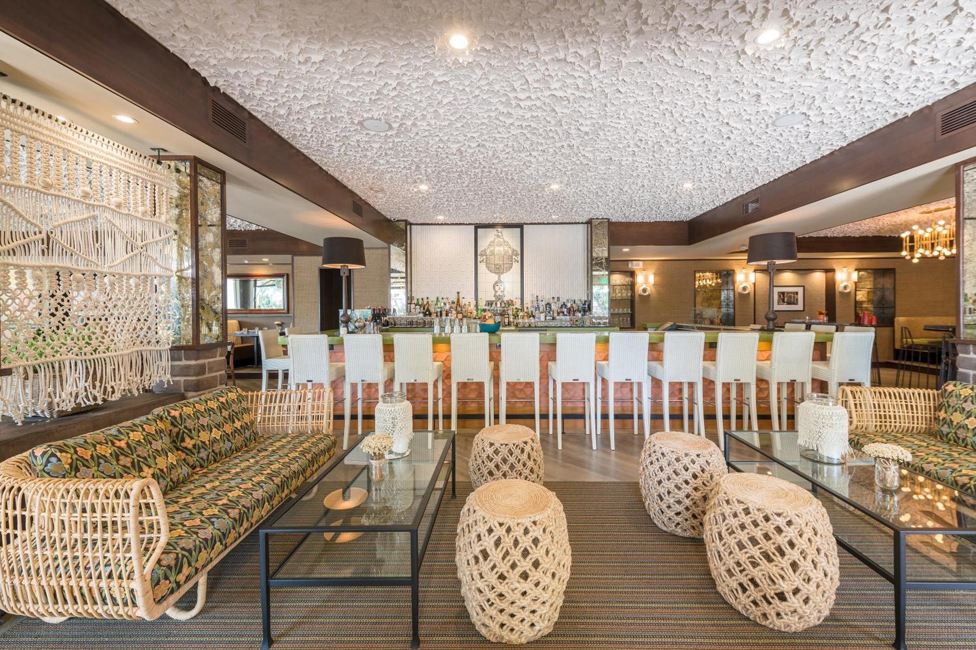 The Garland — Photos 1